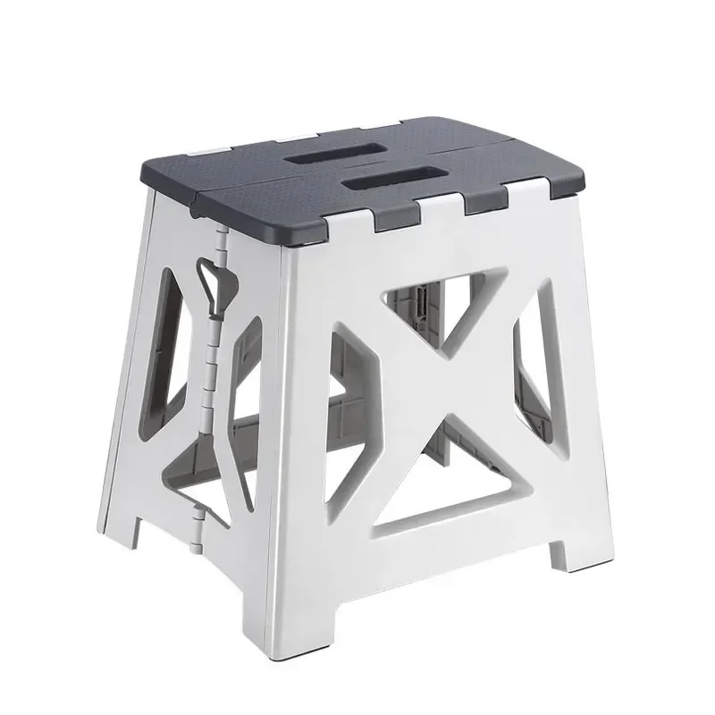 Portable Plastic Folding Stool – Kids Outdoor Seating recenzja i cena