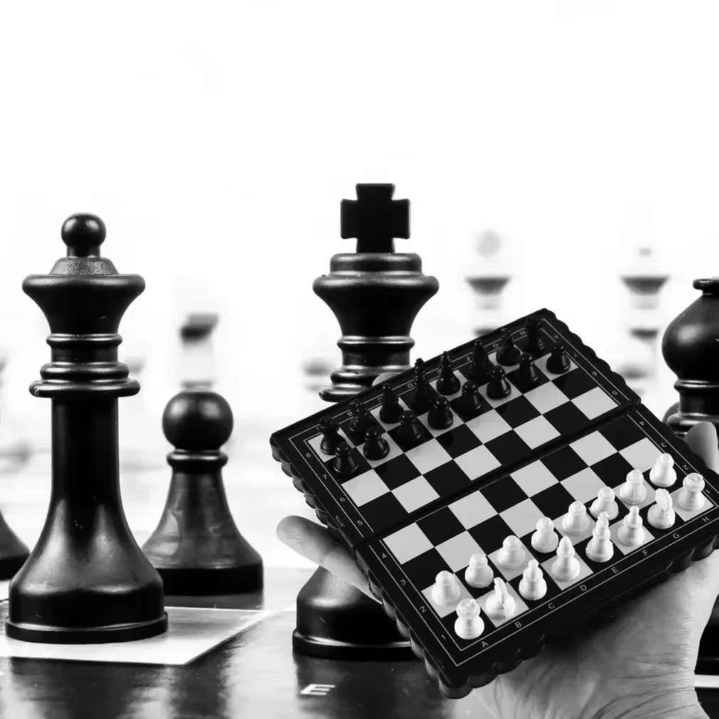1Pc Mini Magnetic  Chess Set   – Play Kids Outdoor recenzja i cena