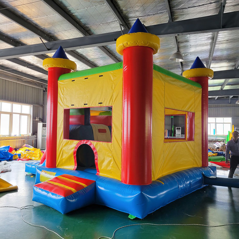 Bounce House with Slide Jumpin – Kids Outdoor House With Slide recenzja i cena